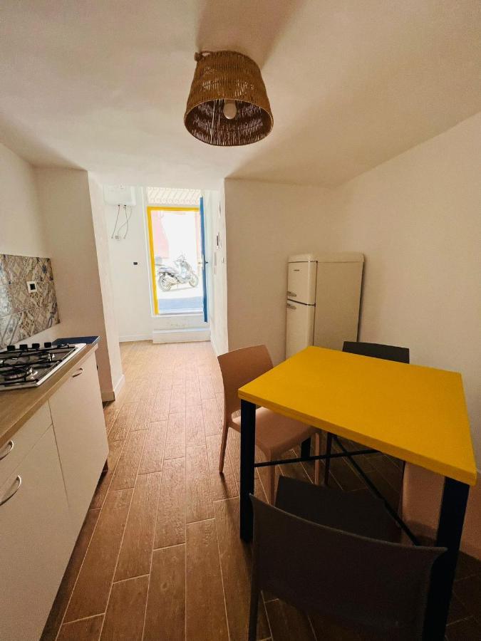 Oltremare Apartments Santa Flavia Eksteriør bilde